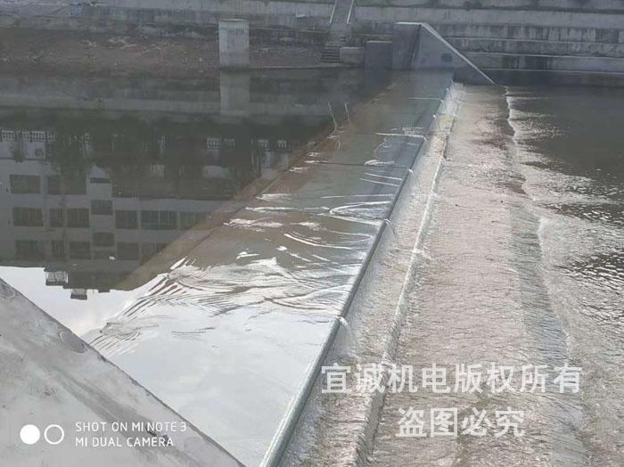 六安斑竹園鎮(zhèn)液壓壩閘門放倒?fàn)顟B(tài)
